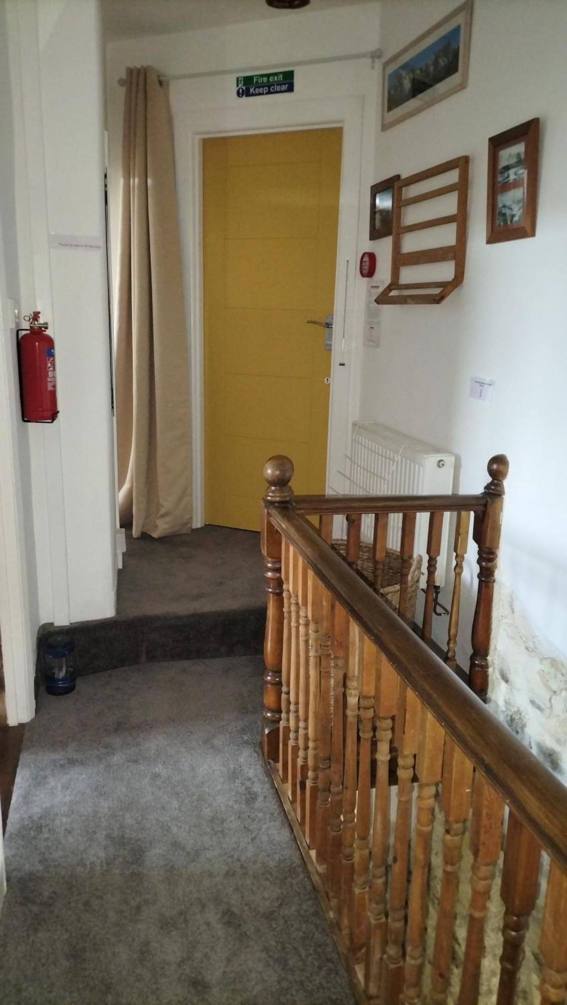 Clearview Cottage セント・オーステル エクステリア 写真